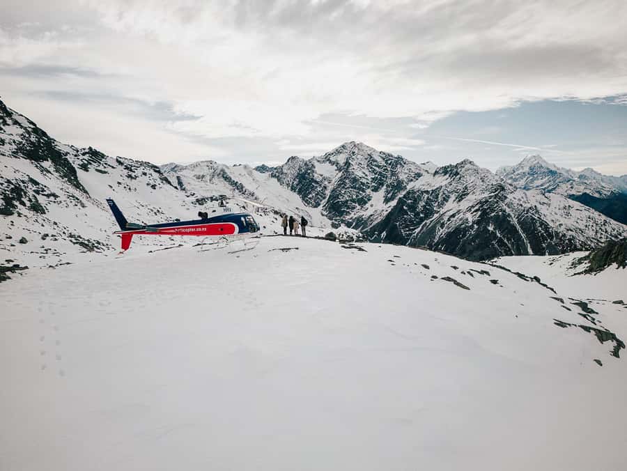 Mount Cook: Alpine Explorer 35 Minute Flight - The Alpine Landing and Mountain Viewpoint