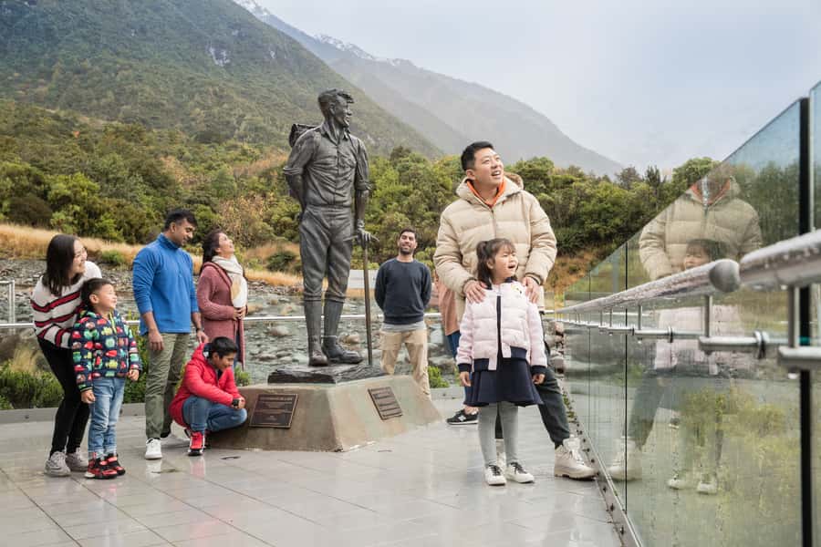 Mount Cook Full-Day Tour: Queenstown to Christchurch - Lake Tekapo and the Church of the Good Shepherd