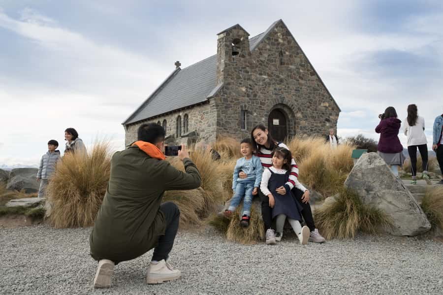 Mount Cook Full-Day Tour: Queenstown to Christchurch - The guide can shape the whole experience