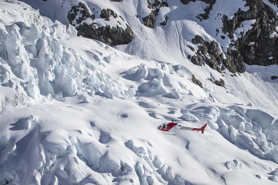 Mount Cook: Helicopter Flight with Alpine Landing - Taking off from Aoraki / Mount Cook Village