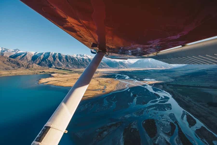 Mt Cook: 55-Minute Scenic Flight in Helicopter or Ski Plane - Crossing the Main Divide to Fox and Franz Josef Glaciers