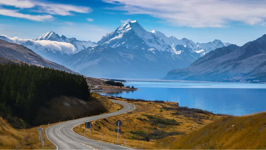 Mt. Cook Day-Tour: Christchurch to Queenstown - Why this long South Island transfer works