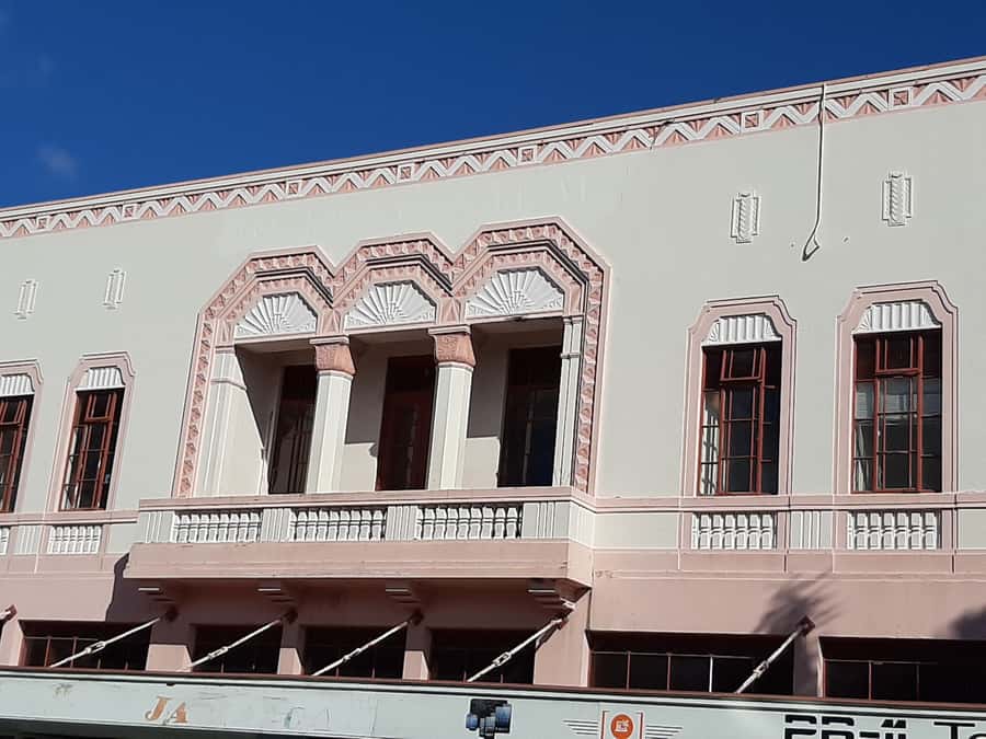 Napier: Art-Deco + Te Mata Peak+ Garden Walk + Wine Tasting - Key points for your Napier shore day