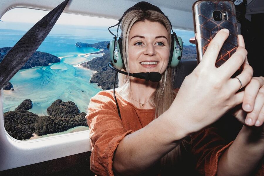 Nelson: Abel Tasman Cruise-Fly Day Tour - Fifty minutes on Tōtaranui Beach