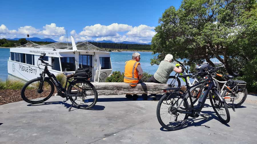 Nelson: Great Taste Trail Coastal Bike Ride to Mapua - Wetlands, birds, and an easy coastal rhythm