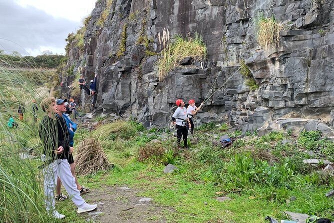 Outdoor Rock Climbing Auckland - Choosing a route for your ability