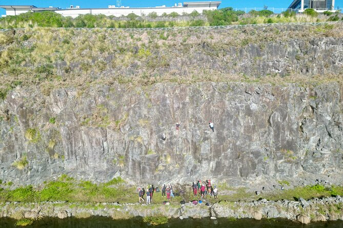 Outdoor Rock Climbing Auckland - The first stage: equipment, safety, and climbing basics