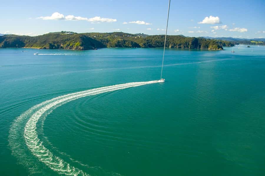 Paihia: Bay of Islands Parasailing Flight - Leaving Paihia Wharf for a view from 1,300 feet