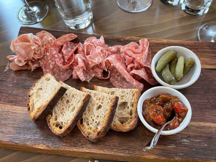 Picton: Private onshore cruise tour scenic, wine, gourmet - A winery lunch with cheese, seafood, and valley views