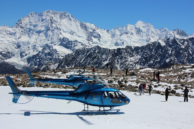 Pilot’s Choice: 2 Glaciers & Snow Landing – 35min - How much value do you get for $300.98?