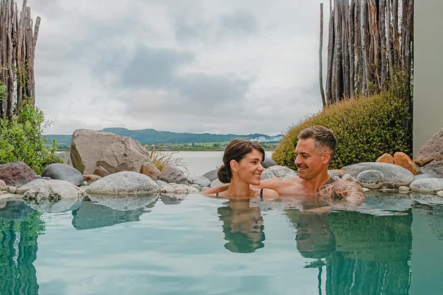 Polynesian Spa Rotorua: Lake View Private Pools Experience - Key points to know before you soak