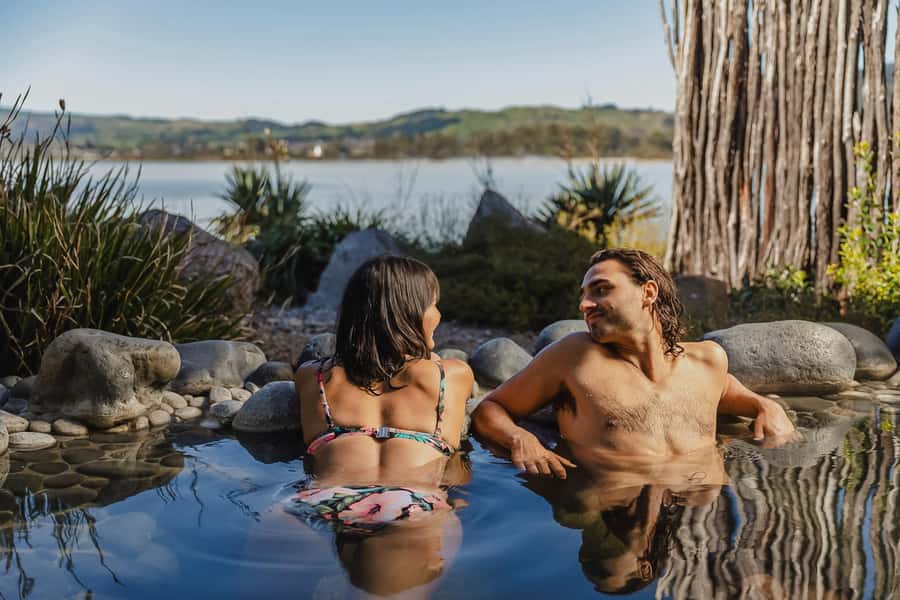 Polynesian Spa Rotorua: Lake View Private Pools Experience - Arriving at Polynesian Spa beside Lake Rotorua