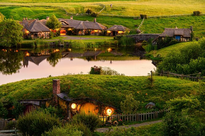 Private 3 Days Tour From Auckland: Hobbiton, Hamilton, Rotorua & Waitomo Caves - What this private North Island trip is really for