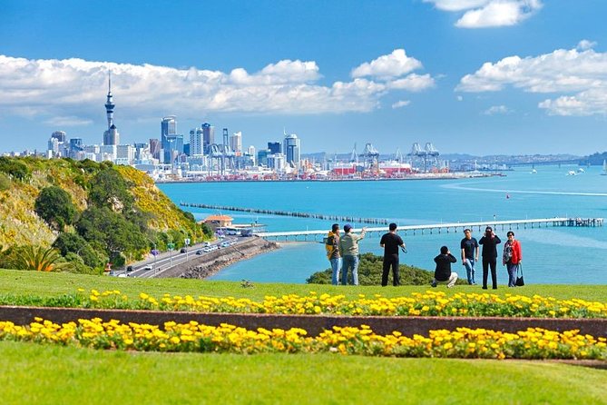 Private Auckland City Tour For Small Group in a luxury vehicle. - Auckland Domain and the Winter Gardens