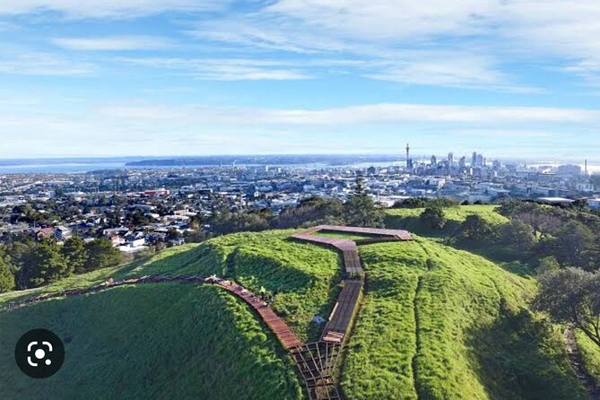 Private Auckland Highlight Day Tour - Holy Trinity Cathedral and the Pacific-Gothic style