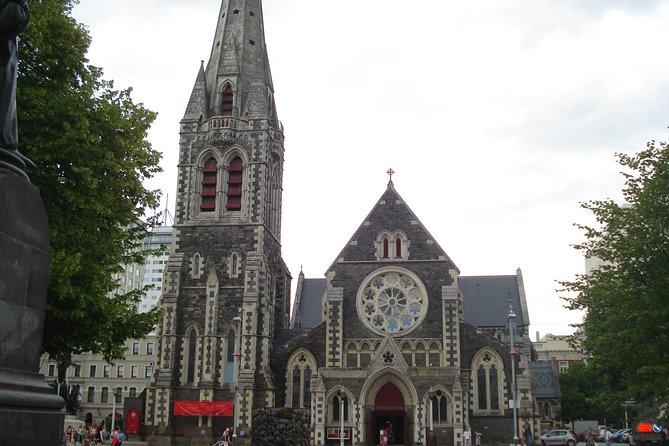 Private Christchurch & Lyttelton Scenic Day Tour - Why this route gives you a fuller Christchurch picture