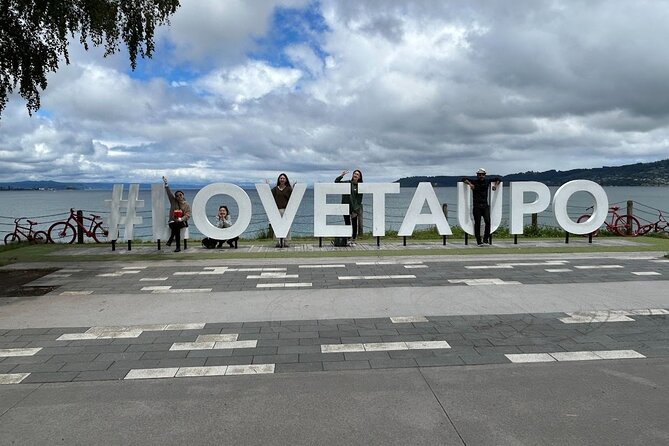 Private Driver Hire – Full-Day Touring-Auckland/Rotorua/Hamilton - The value of $549 for a group of four