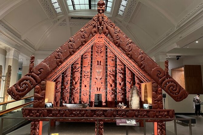 Private FullDay Auckland Sightseeing Tour with Optional PihaBeach - Achilles Point and Bastion Point: two different harbour views