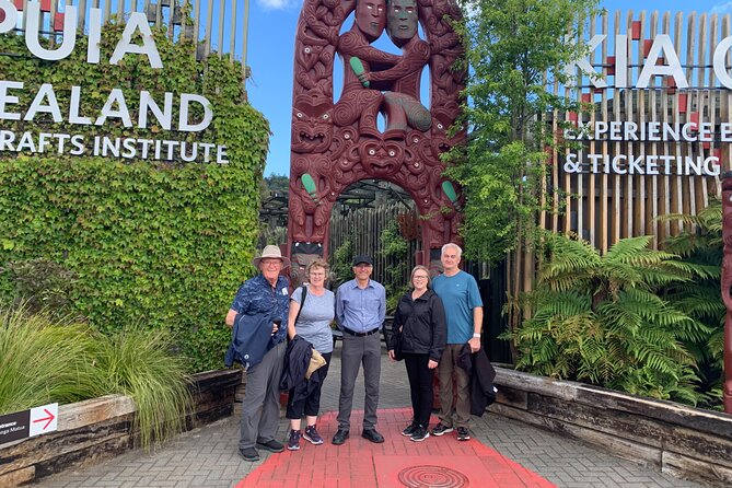 Private Hobbiton and Rotorua Auckland Tour House - Key points to know before booking