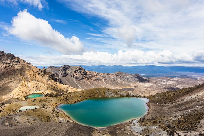 Private Tour [3 Days]: Tongariro Alpine Crossing, Huka Falls & Lake Taupō - Day three: Māori carvings, Lake Taupō, and Huka Falls