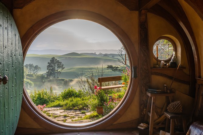 Private Tour: Hobbiton Movie Set & Hamilton Gardens Experience - Why this Auckland day trip works