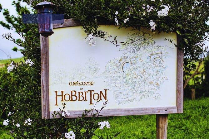 Private Tour: Hobbiton Movie Set, Rotorua Mud Pool & Treewalk - Entering the Shire at Hobbiton Movie Set