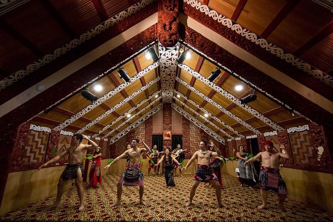 Private Tour - Hobbiton Movie Set & Te Puia (Rotorua) - Key points to know before booking