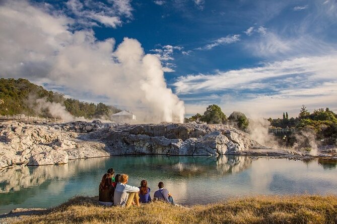 Private Tour to Rotorua’s Natural wonders and Māori Arts & craft. - Government Gardens in a 10-minute visit