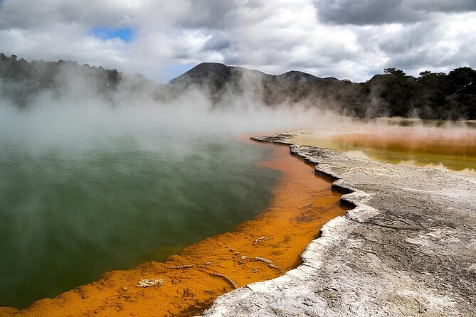 Private Tour WaiOtapu & Huka Falls & Blue springs from Auckland - Why this private day trip works