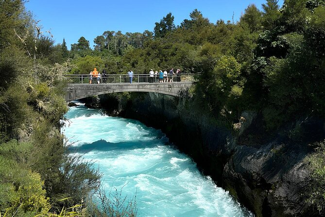 Private Tour WaiOtapu & Huka Falls & Blue springs from Auckland - Huka Falls and the power of fast water