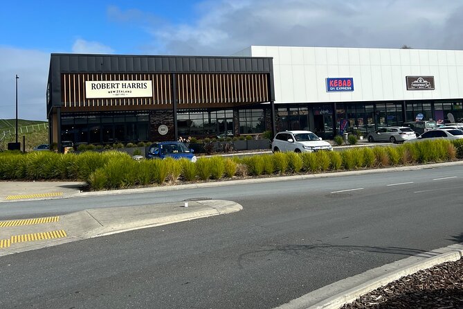 Private Transfer From Auckland Airport To Cambridge - Is $186.17 good value?