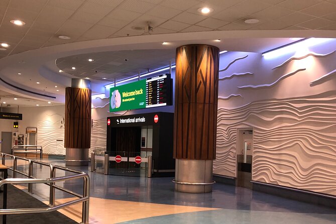 Private Transfer From Auckland International Airport To Auckland City - From Auckland Airport to the city in one private ride