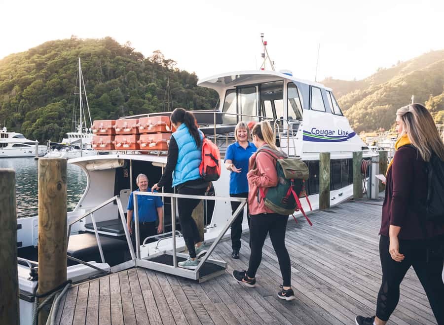 Queen Charlotte Sound Cruise with Lunch - Time to walk, sit, and look around