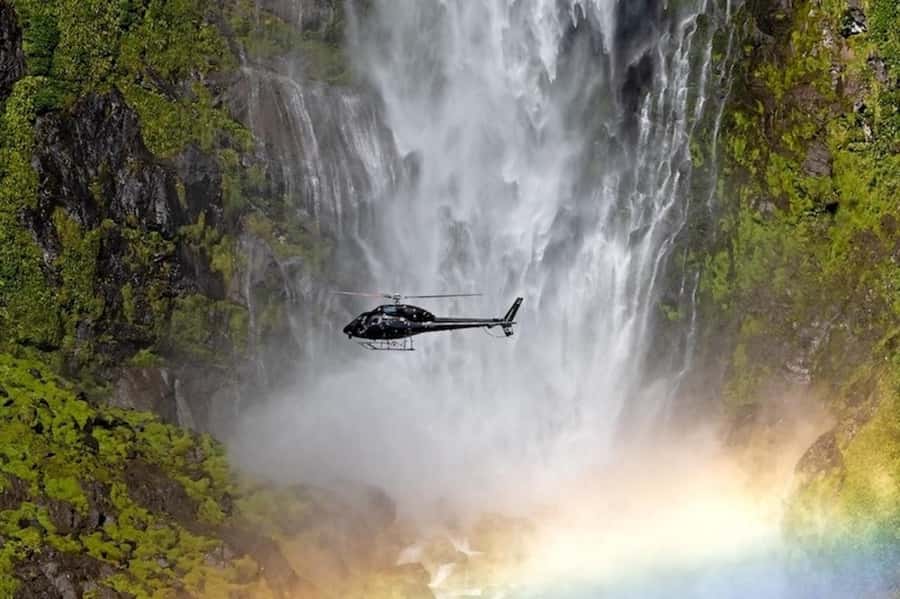Queenstown: 2.5 Hour Flight to Fiordland's Iconic Locations - Five details that make this flight different