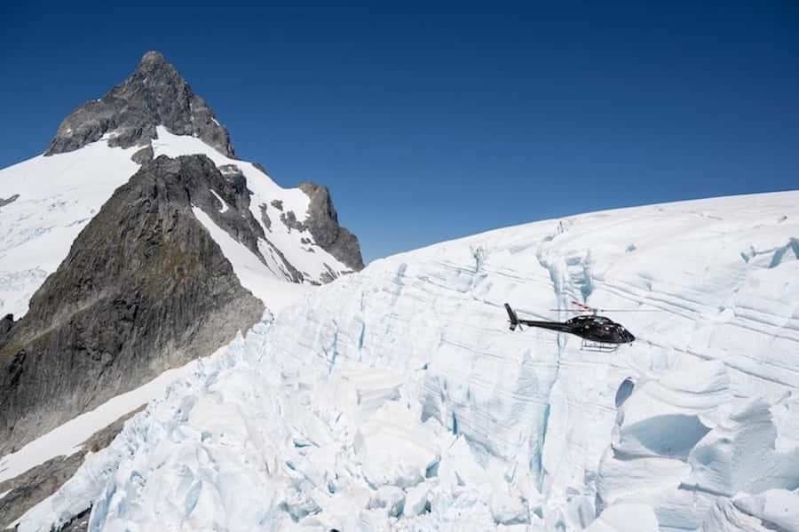 Queenstown: 2.5 Hour Flight to Fiordland's Iconic Locations - Why this 150-minute flight covers so much