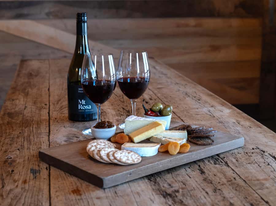 Queenstown: Classic Wine Tour - Practical timing and pickup advice