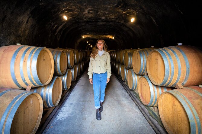 Queenstown Classic Wine Tour: 3 Winery Visits, Cave Tour & Cheese - Key points at a glance