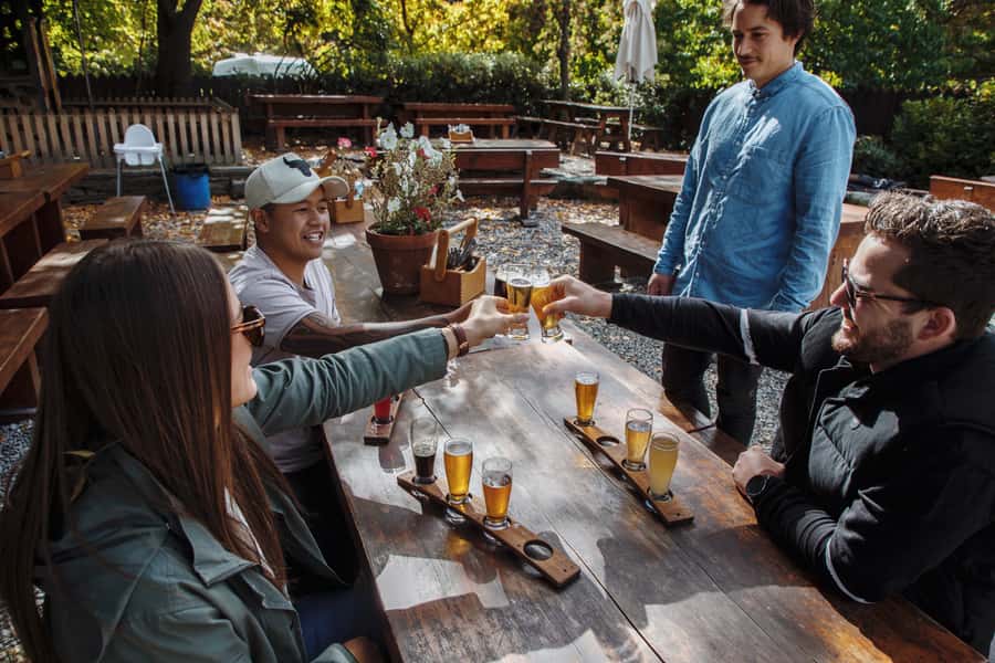 Queenstown: Craft Beer Brewery Tour with Lunch - Pickup by van makes the day simple