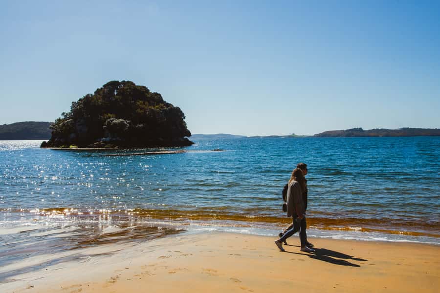 Queenstown: Day Trip to Stewart Island via Scenic Flight - Paid tours and electric bikes