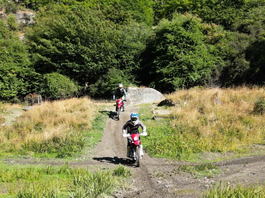 Queenstown: Dirt Bike Tour for Beginners - Full MX gear makes packing easier