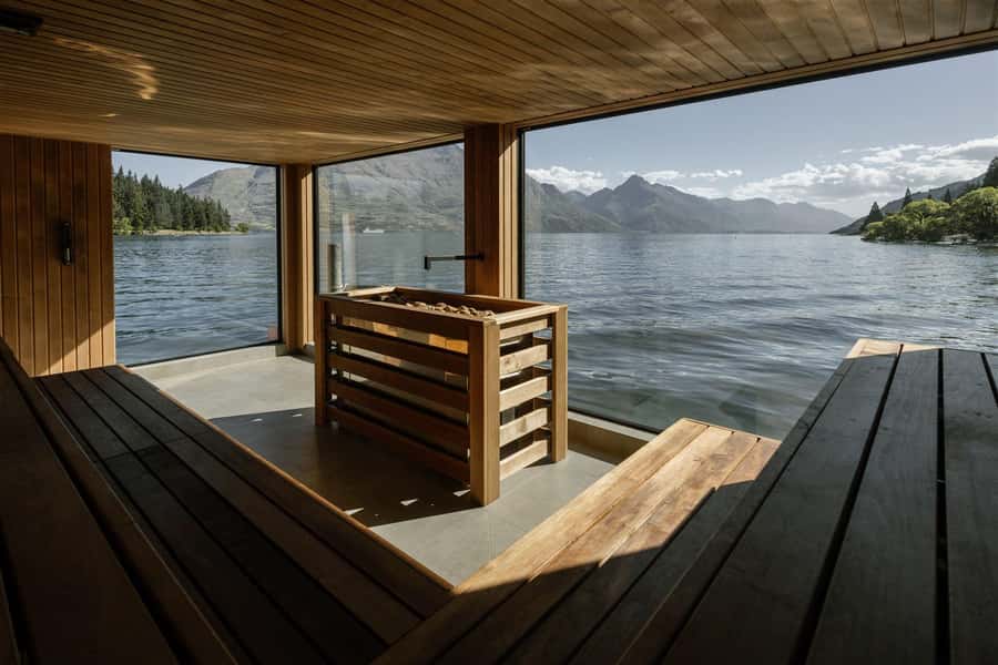 Queenstown: Floating Sauna Experience on Lake Whakatipu - Key points to know before booking