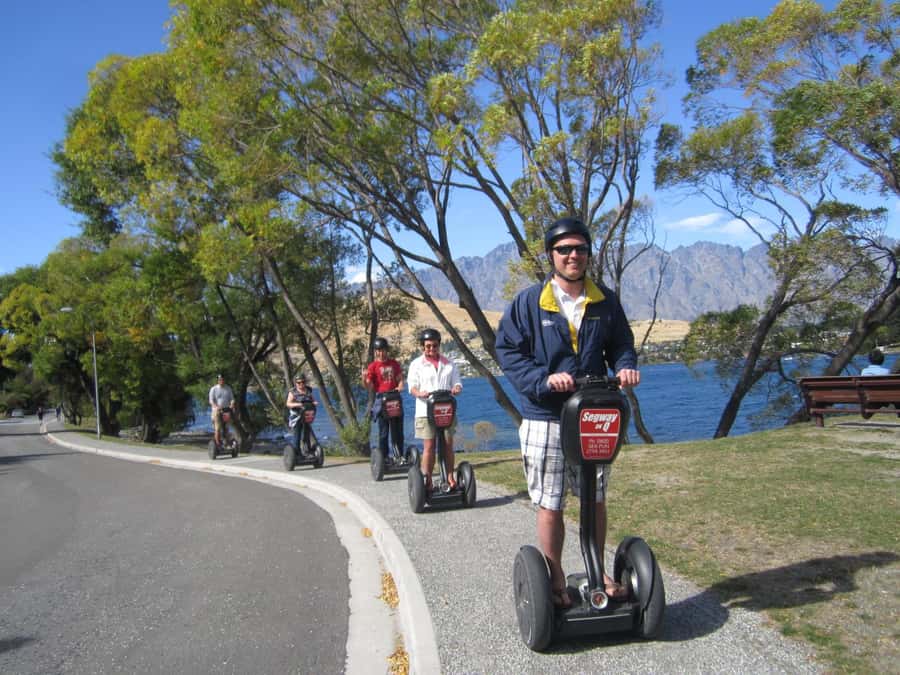 Queenstown: Guided Segway Tour - Along Lake Wakatipu and the main bay