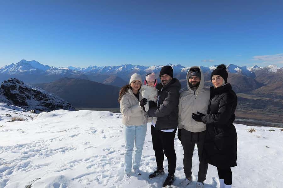 Queenstown Helicopter Flight with Snow Landing | 30 mins - The alpine snow landing and ten-minute photo stop