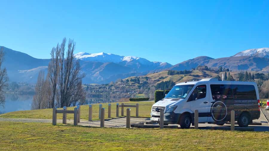 Queenstown: Highlights Tour with Wine Tasting - Lake Wakatipu, the Remarkables, and the First Viewpoint
