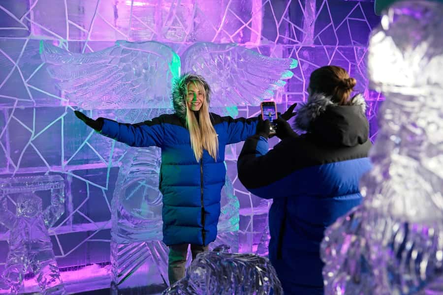 Queenstown: Ice Bar Entry with Warm Winter Gear and Drink - What You Actually Get for $35