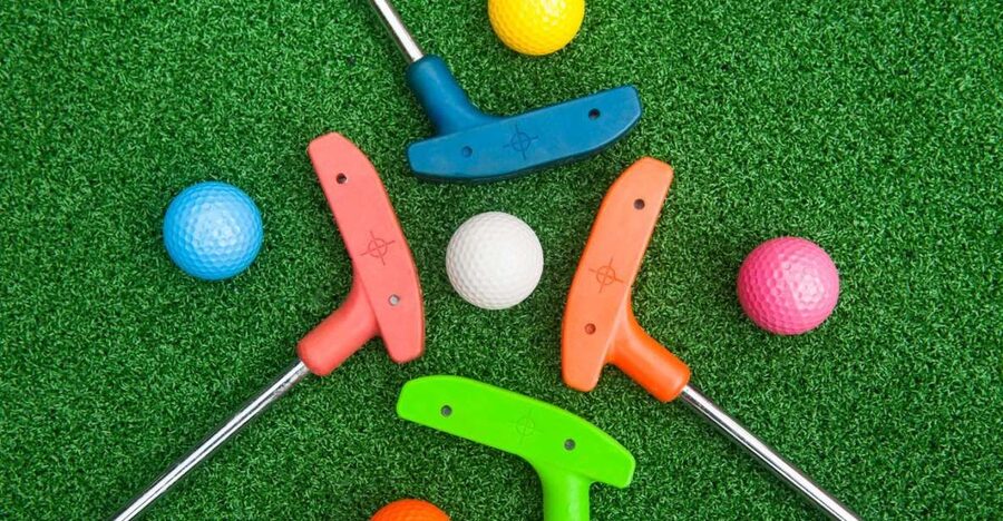 Queenstown: Indoor Putt 'n' Glow Mini Golf - Why unlimited play affects the $17 price