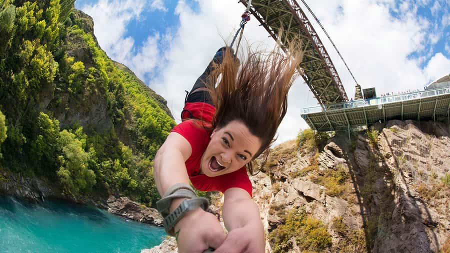 Queenstown: Kawarau Bridge Bungy - World's First Bungy! - Why the Kawarau Bridge matters