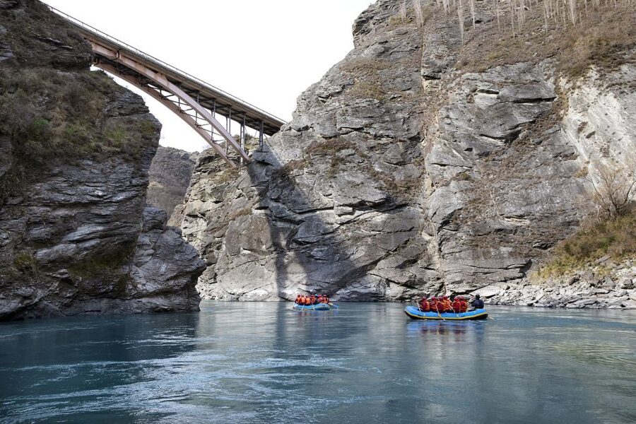 Queenstown: Kawarau River Rafting and Jet Boat Ride - Dog Leg, the final 400-metre challenge