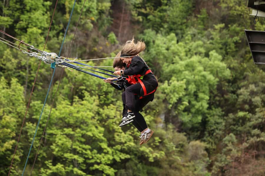 Queenstown: Kawarau Swing! (Solo, Tandem or Triple!) - Getting ready for the 43-metre launch