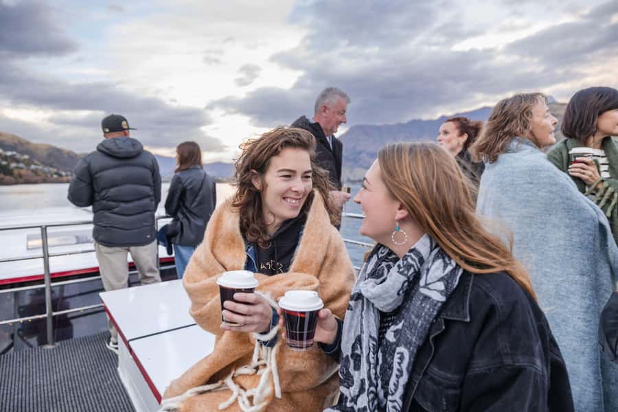 Queenstown: Lake Wakatipu Scenic Cruise - What the captain and crew add
